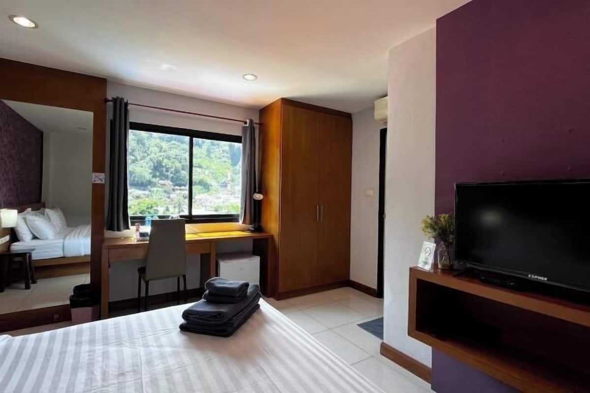 1 habitación, camas con pillow-top y escritorio