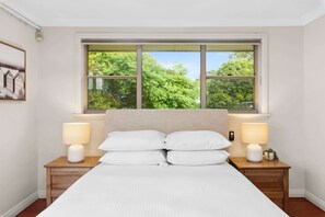 3 chambres, fer et planche à repasser, Wi-Fi, draps fournis