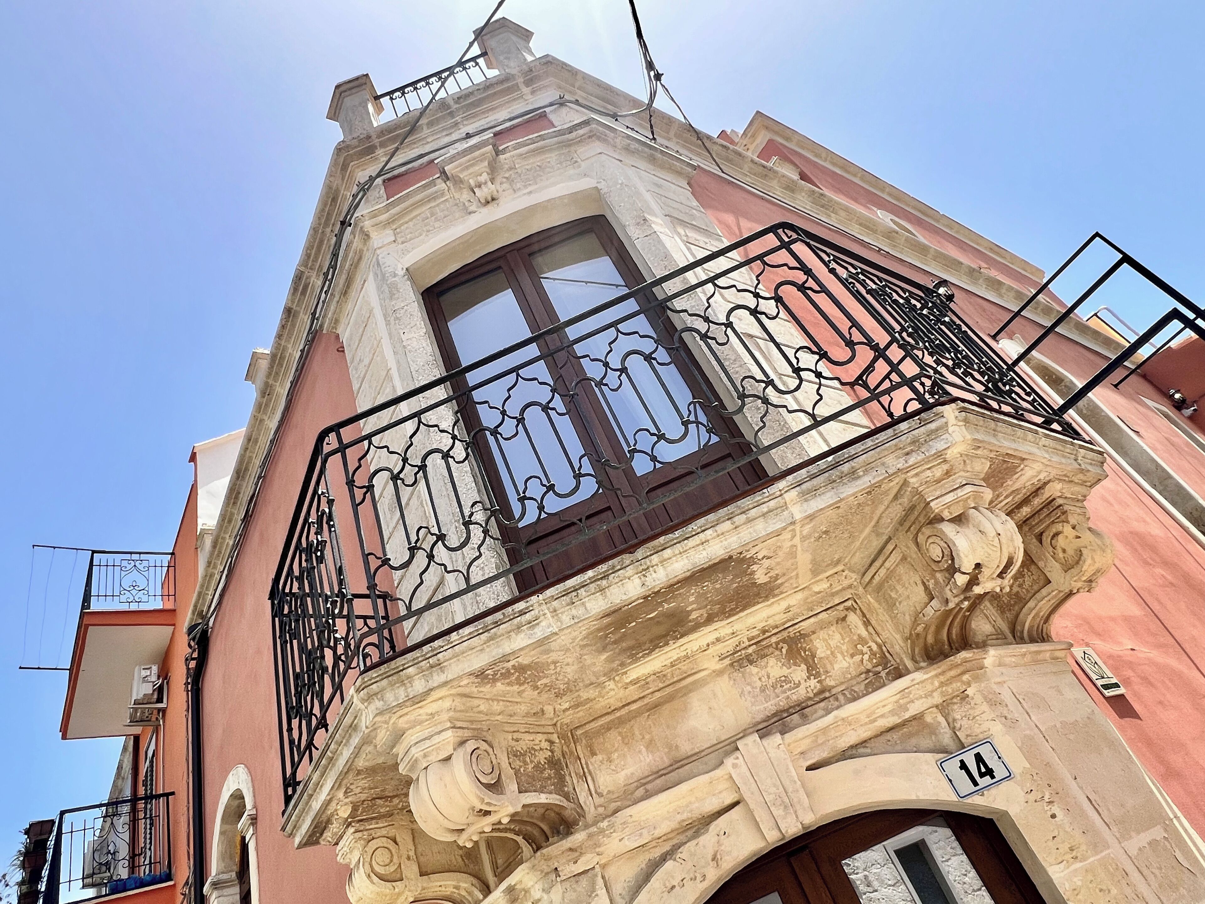 Basic Double or Twin Room, Balcony, City View | Exterior detail