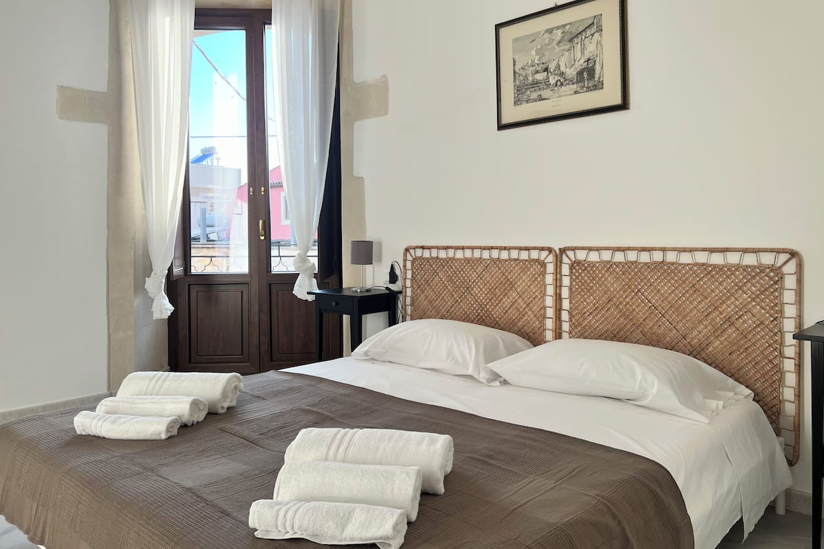 Basic Double or Twin Room, Balcony, City View | Desk, laptop workspace, free WiFi