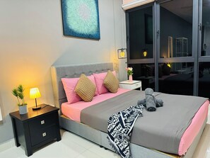 Suite estudio Deluxe, vista a la montaña | Cortinas blackout, tabla de planchar con plancha y wifi gratis 