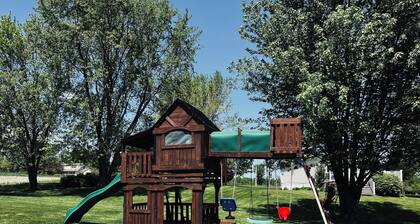 Vacationing doesn’t have to be a chore; it can be a pleasure at Arbor Roads!