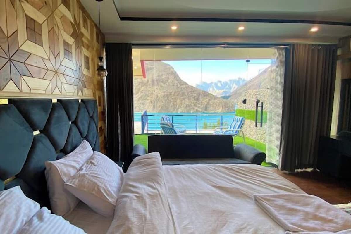 Executive Room | Free WiFi