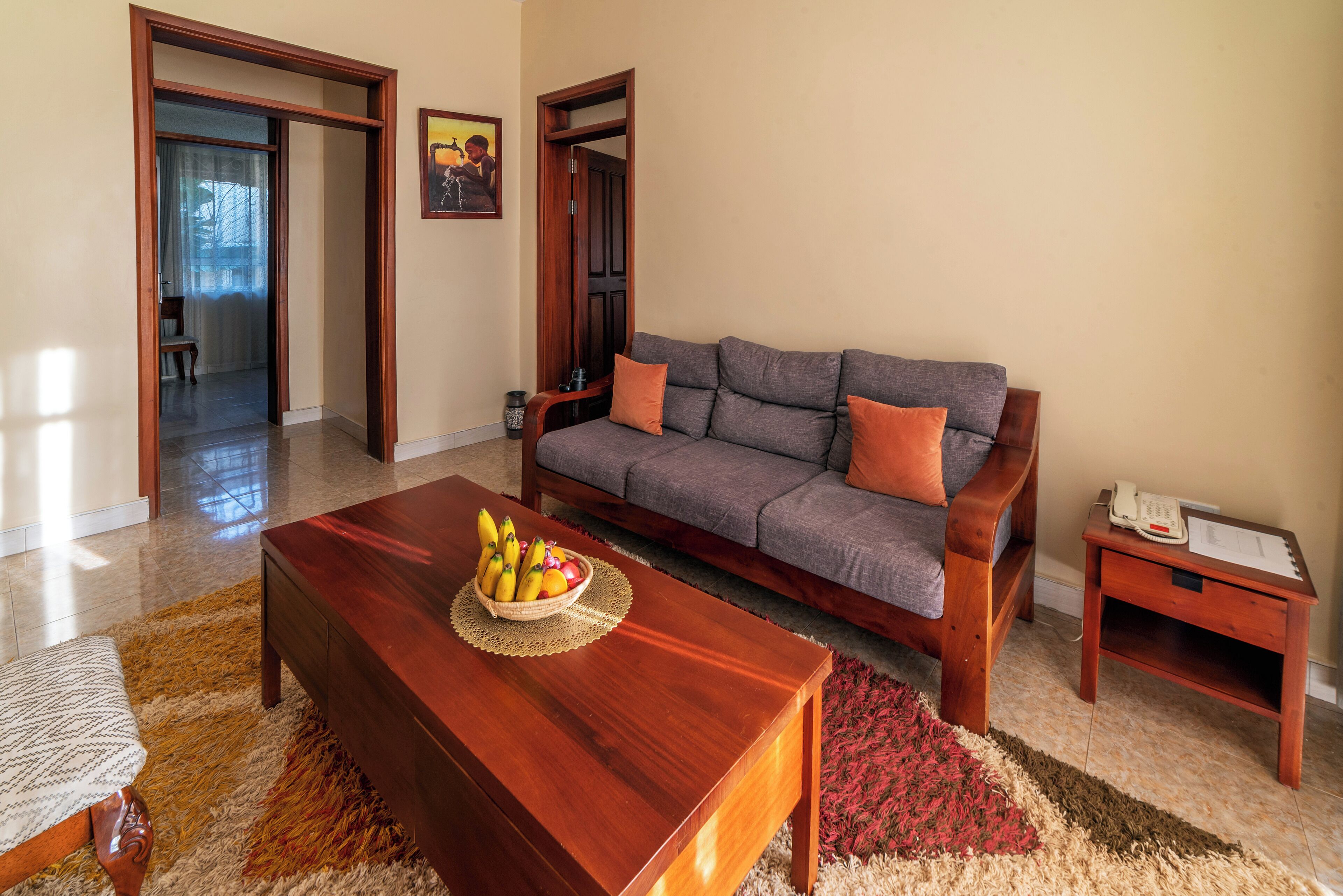 Familie-feriehus - udsigt til have | Opholdsområde | Computerskærme, printere