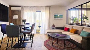 Smart-tv, musikbibliotek, printere