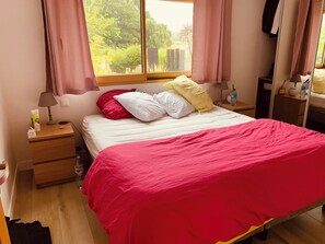 4 chambres, fer et planche Ă repasser, lit parapluie, Wi-Fi gratuit