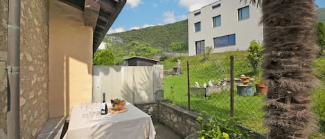 Family Townhome, Multiple Bedrooms (Casa Angelina Panoramica - Monte Brè) | Outdoor dining