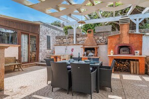 Outdoor dining - La Porta Sul Mare - on the sea (Diso)