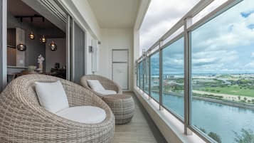 Superior Condo, Lanai, Sea View | Lanai