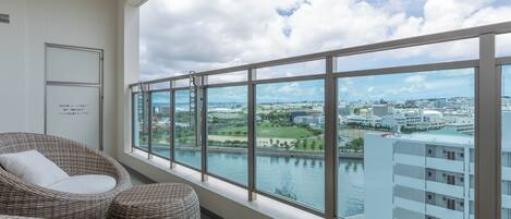 Superior Condo, Lanai, Sea View | Lanai