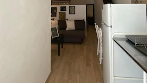 Unclassified image, 5 of 6, button - Bari LandLord 31 (Bari)