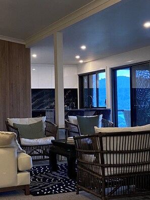 Interior - Stillwater at Broughton Hall. Jindivick. Fireside lake views. Tranquil getaway. (Jindivick)