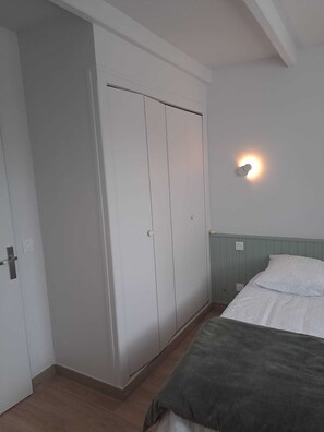 1 bedroom, iron/ironing board, WiFi, bed sheets - Privileged, calm, bright site 800 m from the beaches of Remigeasse and Perroche (DOLUS D OLERON)