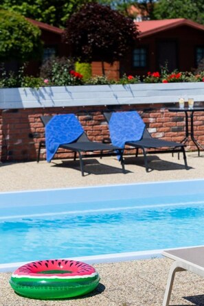 Pool - Zieliński Manor House A triple room (Rewal)