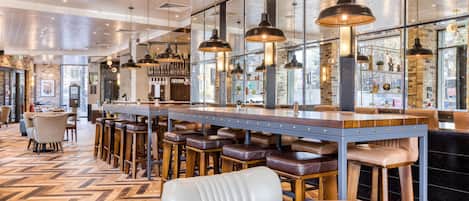 Bar (in der Unterkunft)