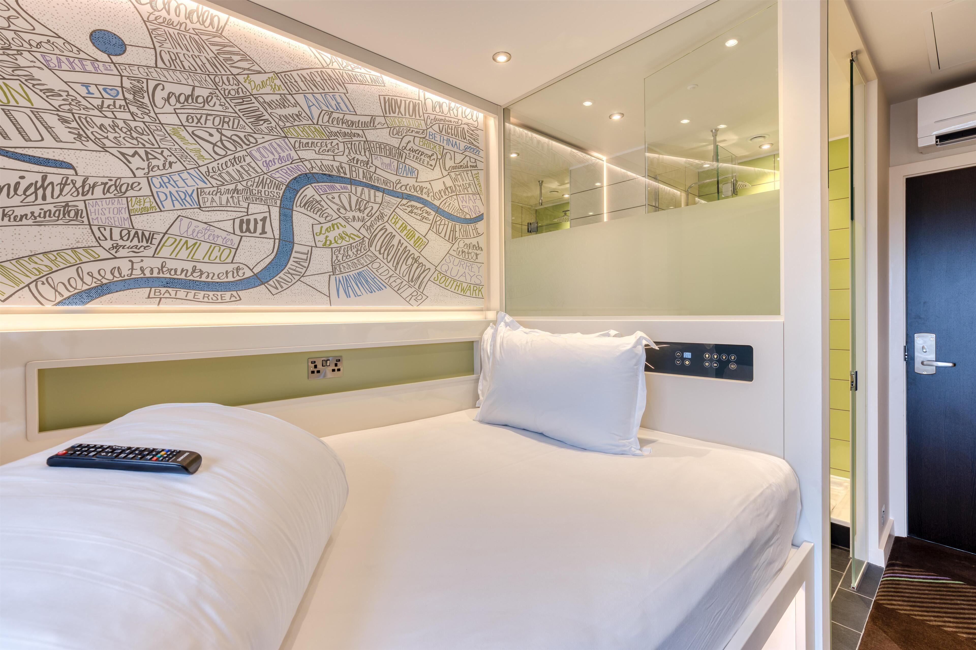 Standard Double Room | Bed sheets