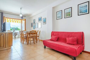 Appartement Familial, 3 chambres, vue mer (Gelsi Mori Seafront Otranto) | Coin séjour