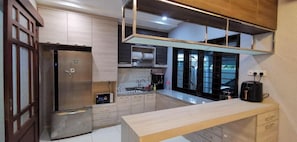 Premium Villa, 6 Bedrooms | Private kitchen | Fridge, microwave, stovetop, electric kettle - Melaka Private Pool Villa by uBook (Malacca City)