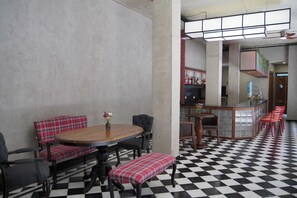 Reception - Station22 (Batumi)