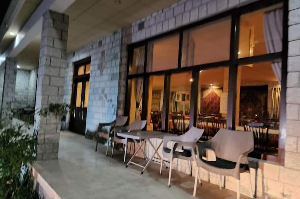 Passu Ambassador Hotel