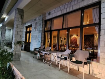 Passu  Ambassador Hotel