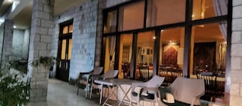 Passu Ambassador Hotel