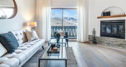 Bright & Modern Lac Tremblant Condo + Views
