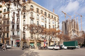 Exterior - Family Two-bedroom Classic Apartment by Sagrada Familia With (Barcelona)