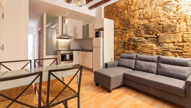 Living area - Apartment near Ramblas for families or friends (Barcelona)