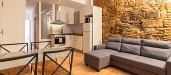 Apartment near Ramblas for families or friends