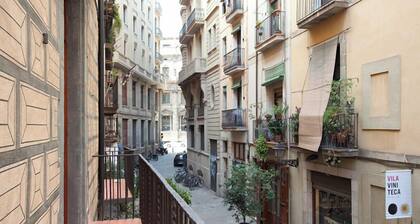 Stylish gothic apartment in El Born