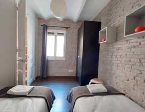 1 bedroom, iron/ironing board, WiFi