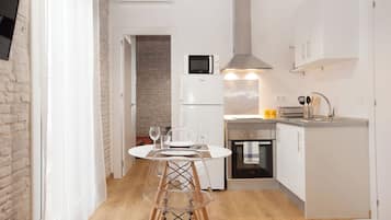 Kookgerei, borden en bestek