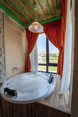 Luxury Suite, 1 King Bed, Lanai, Resort View | Garden view - Muse Cappadocia (Nevsehir)