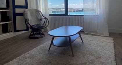 CotĂ© Port - Vue imprenable sur l'avant port de pĂȘche de Granville