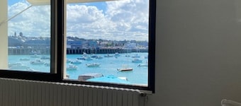 Coté Port - Vue Imprenable sur L'avant Port de Pêche de Granville