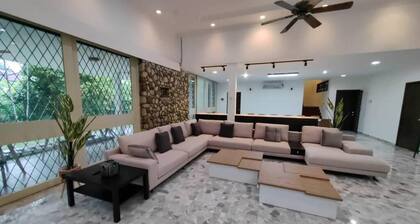 Bukit Tunku Grande Villa by uBook