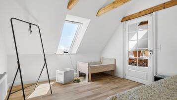3 habitaciones, cuna de viaje y wifi gratis