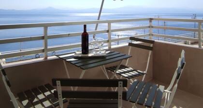 Myra Stunning Seaview Maisonette