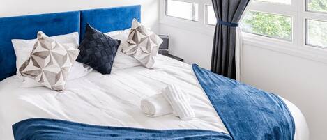 2 soverom, strykejern/-brett, wi-fi og sengetøy