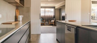 Coastal Bliss Retreat Elegant Beachside Escape at Hawley Beach