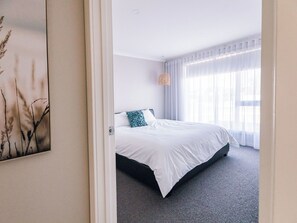 3 habitaciones, tabla de planchar con plancha y wifi gratis 