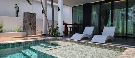 Outdoor pool, pool loungers