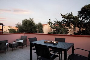 Apartment | Terrace/patio - Casa Marisa by Wonderful Italy (Golfo Aranci)