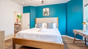 4 bedrooms, desk, iron/ironing board, travel crib