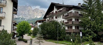 Cà Dolomia - Beautiful apartment near the center of Cortina