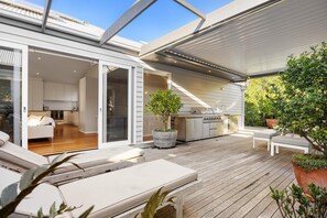 Terrace/patio - Sorrento Dreamtime - Luxury, private family home - close to front and back beaches. (Sorrento)