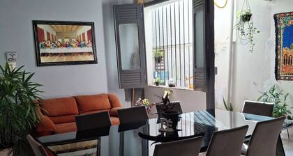 Quarto em casa compartilhada