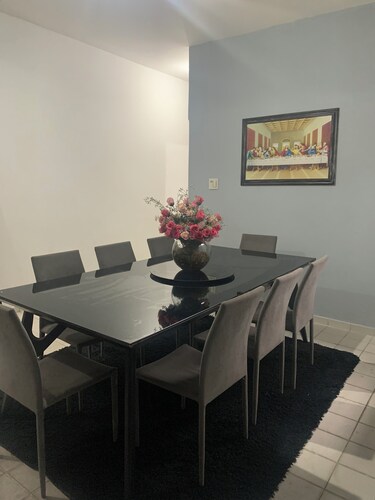 Quarto em casa compartilhada