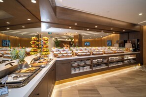 Desayuno buffet incluido todos los días 